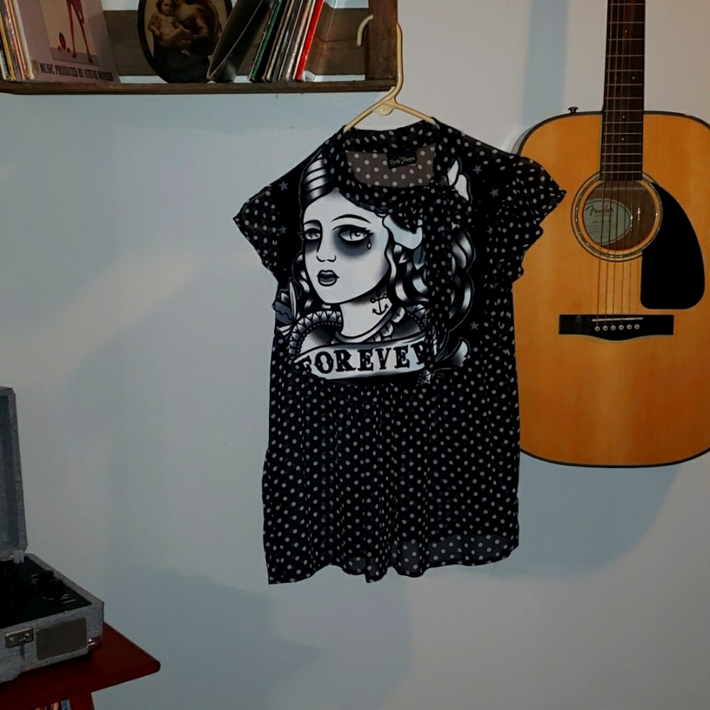 Pin-Up Blouse